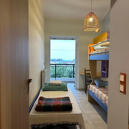 Quarto em Acomodações Particulares με ησυχία και θέα *