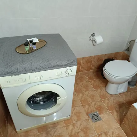 διατίθεται γκαρσονιερα Apartment